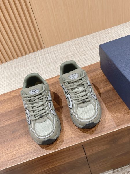 CHRISTIAN DIOR B30 retro sneakers for couples. Leather and mesh upper with CD logo. Cream EVA/rubber sole. Sizes: Women 35-39, Men 39-44.