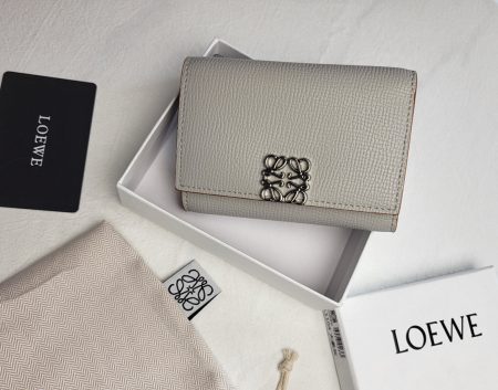 Color: Black, Gray-White, Earth Yellow. Size: 12x9.5x3. Loewe popular cowhide long wallet, classic style, fine workmanship, durable.