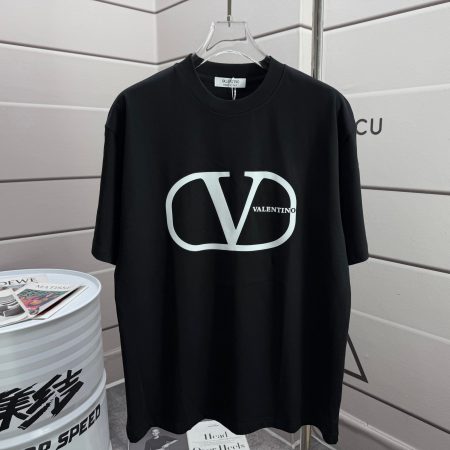 Valentino 2025 Spring/Summer new short sleeve T-shirt, unisex. Sizes: S, M, L, XL, XXL. Colors: White, Black.