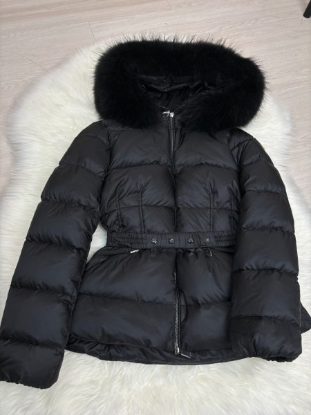 Top Moncler women's down jacket with fur collar, size 1234
