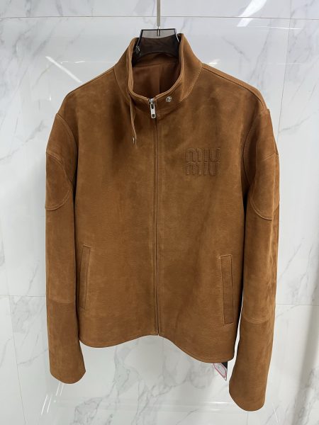 Miu Miu women's fur fashion, imported suede lamb leather, hardware accessories, 1:1 replica. Sizes: S-M-L. Code: P1350.