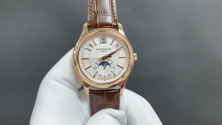 Today's recommendation: Patek Philippe 5205R-001, 40mm, complex functions, Cal.324 movement, top quality.