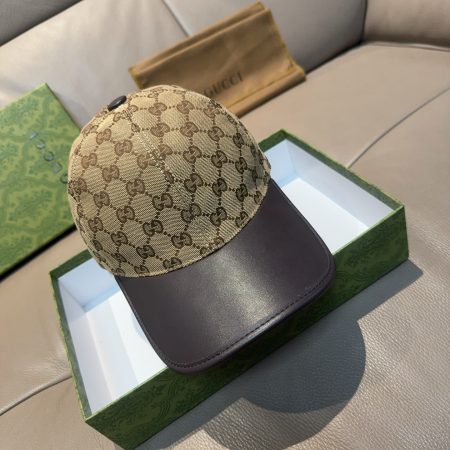 Gucci new baseball cap, canvas and leather, custom made, adjustable size.